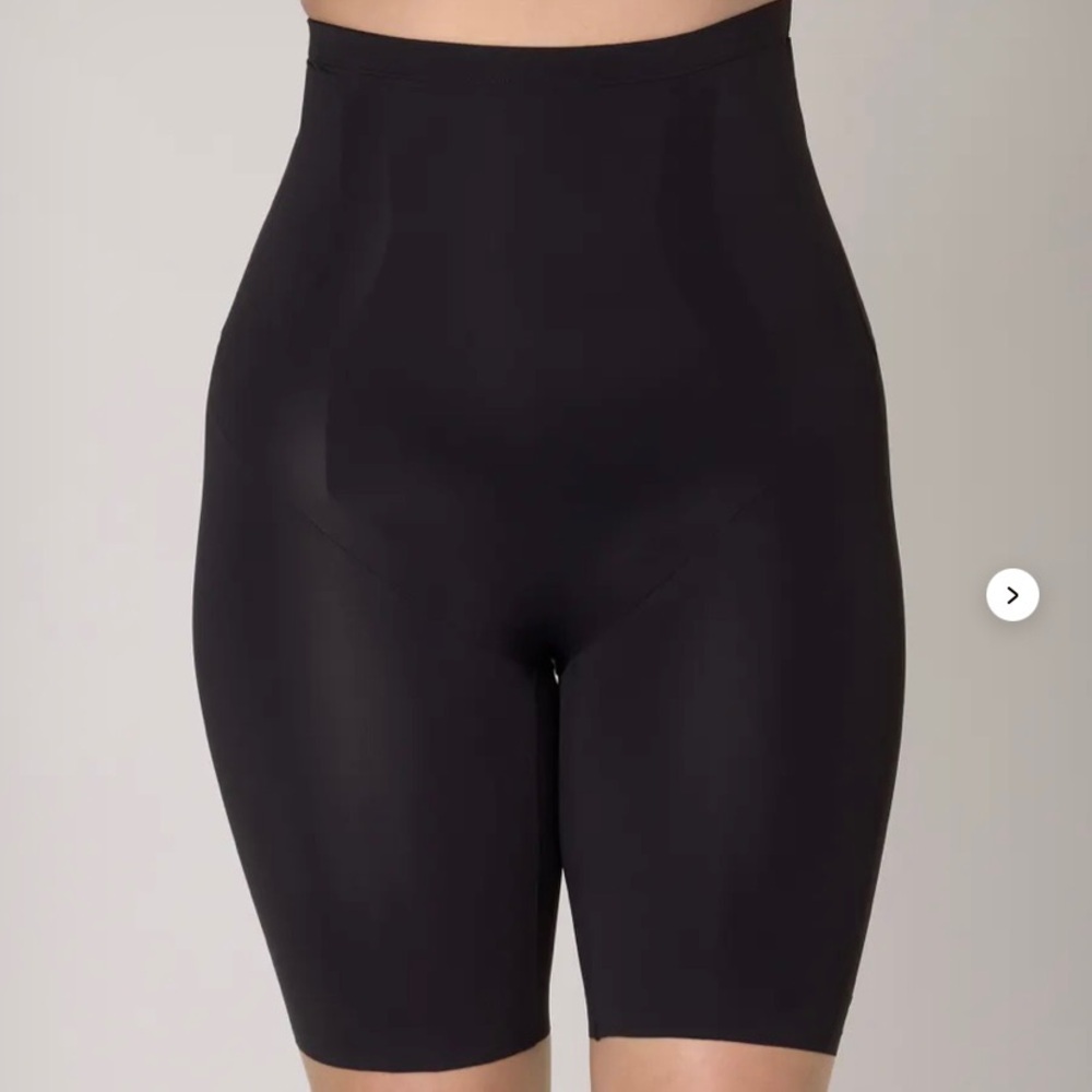 Bali High-Waisted Black Shapewear Shorts sz Medium